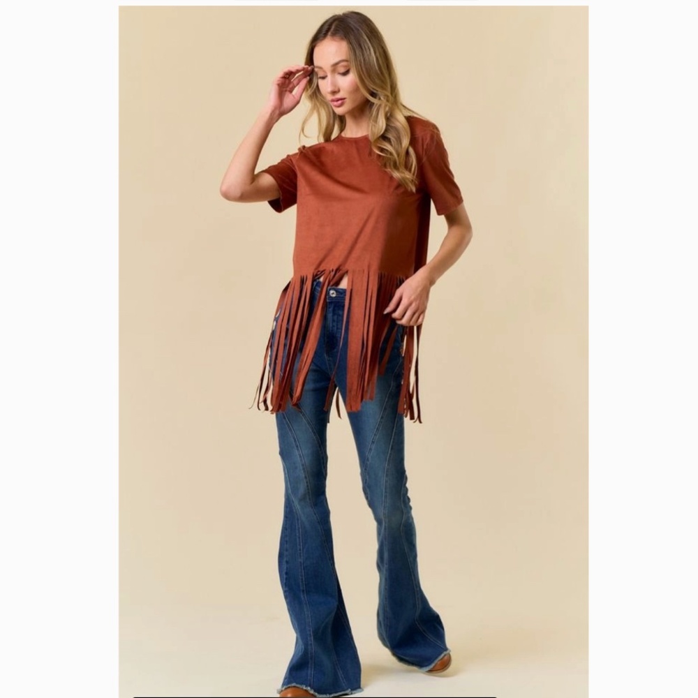 🍀 Saints N Hearts “ Tucson “ Saints N Hearts Faux Suede Top with Fringe 89 - Picture 7 of 7